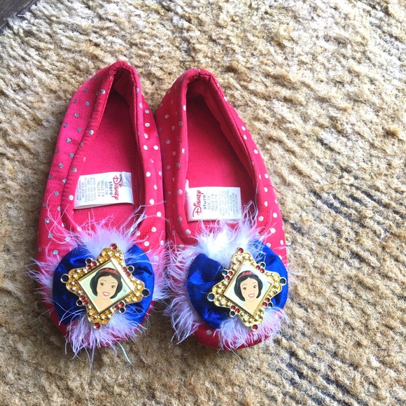 Disney Other - Adorable little girls Disney sleeping beauty shoes